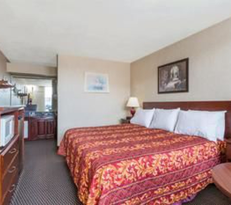 Ramada Limited Norfolk - Norfolk, VA