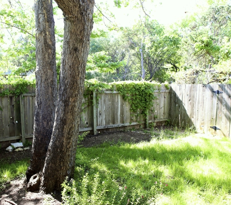 Valley View Apartments - Austin, TX