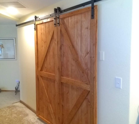 Top Notch Construction LLC - Centralia, WA. Custom made barn doors
Made by top notch construction