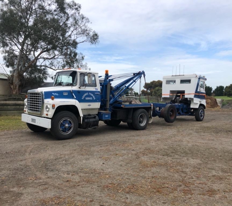 Squires Towing Service - Tooradin, VIC