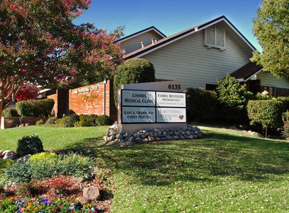 Loomis Medical Clinic - Loomis, CA