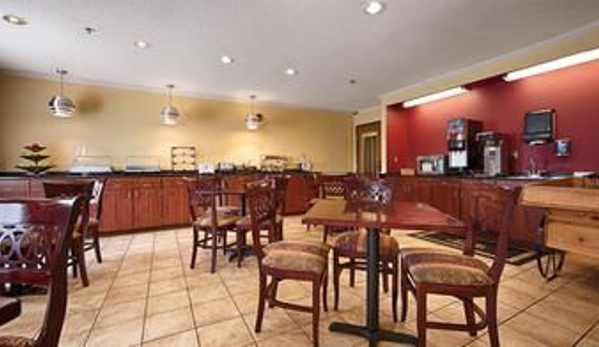 Baymont Inn & Suites - Delaware, OH