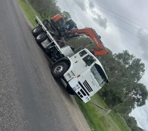 McFadzen Contracting Tilt Tray Hire