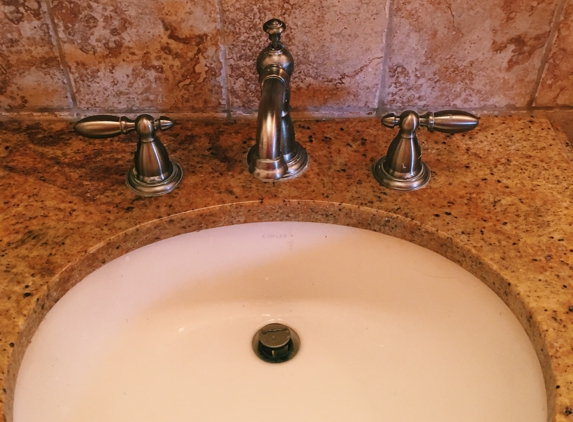 R & J Plumbing & Drain Cleaning Service