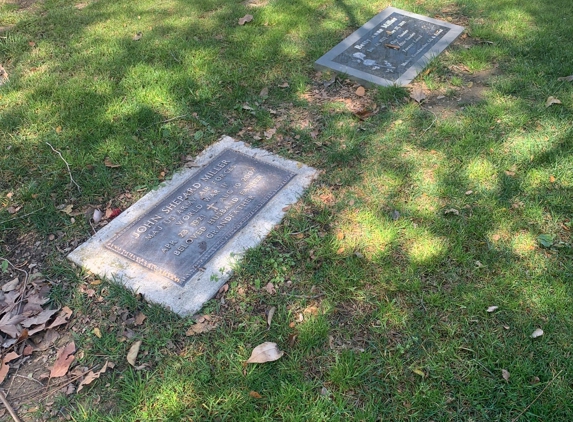 Oak Park Cemetery - Claremont, CA