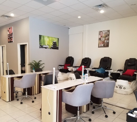 Polish & Blink Nails & Lash Studio - Houston, TX