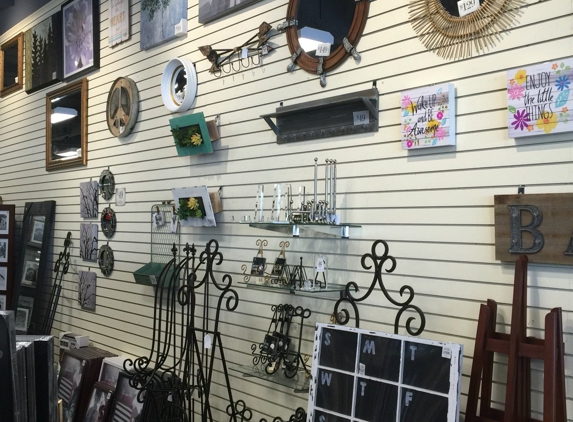 Aaron Brothers Art and Framing - Torrance, CA