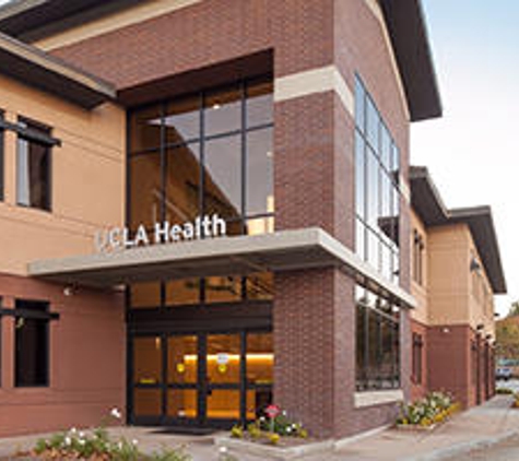 UCLA Health Santa Clarita Cancer Care - Santa Clarita, CA