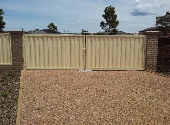 Metropolitan Fencing And Gates Pty Ltd - Tarneit, VIC