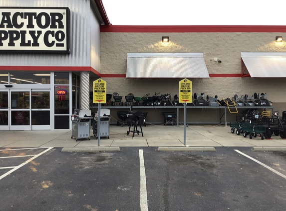 Tractor Supply Co - Columbus, TX