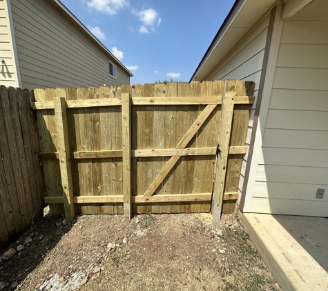 mccain enterprise landscaping services - San Antonio, TX. Completed gate.