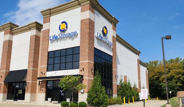 Extra Space Storage - Manchester, MO