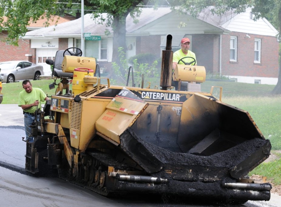 Affordable street asphalt sealing - St. Louis, MO