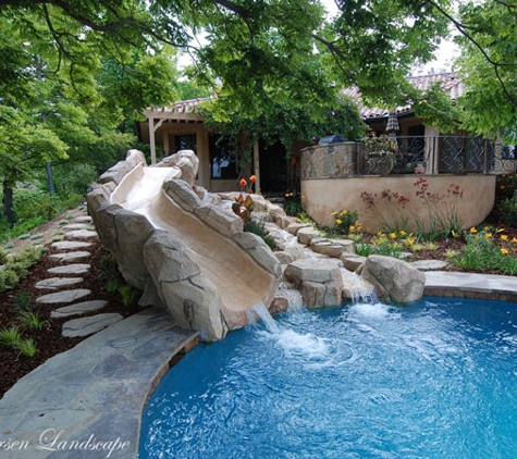 Larsen Landscape Construction & Design Inc