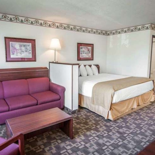 Quality Suites - Keizer, OR