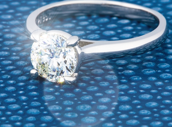 The Jewelry Exchange in Minneapolis | Jewelry Store | Engagement Ring Specials - Eagan, MN