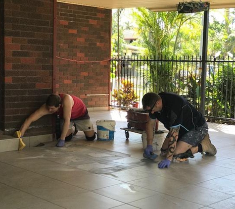 ITileNT - Ludmilla, NT. Grout day!
