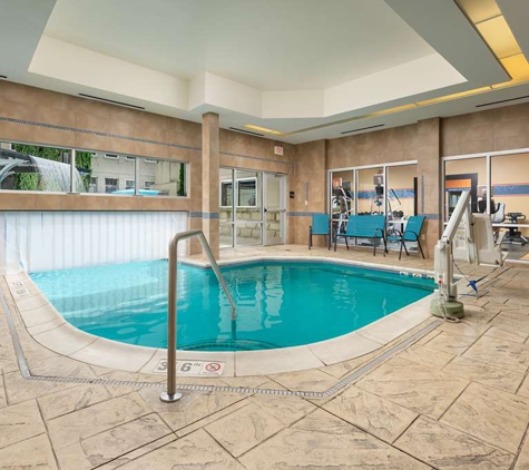 Hampton Inn & Suites Chattanooga/Downtown - Chattanooga, TN