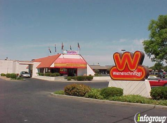 Wienerschnitzel - Sacramento, CA