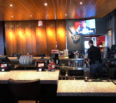 Red Robin Gourmet Burgers - Saint Cloud, MN