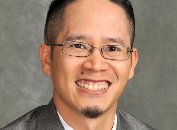 Edward Jones - Financial Advisor: Vinh Ma, CFP® - Grand Rapids, MI