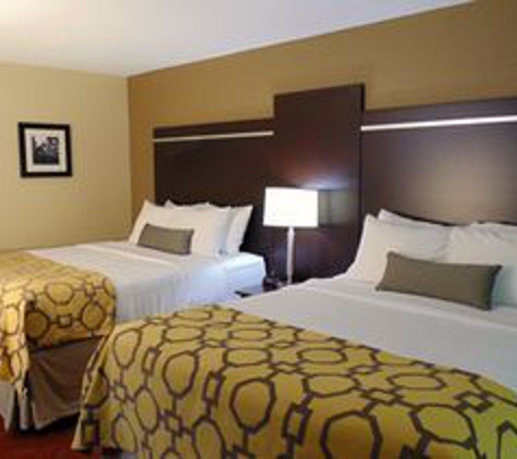Baymont Inn & Suites - Gatlinburg, TN