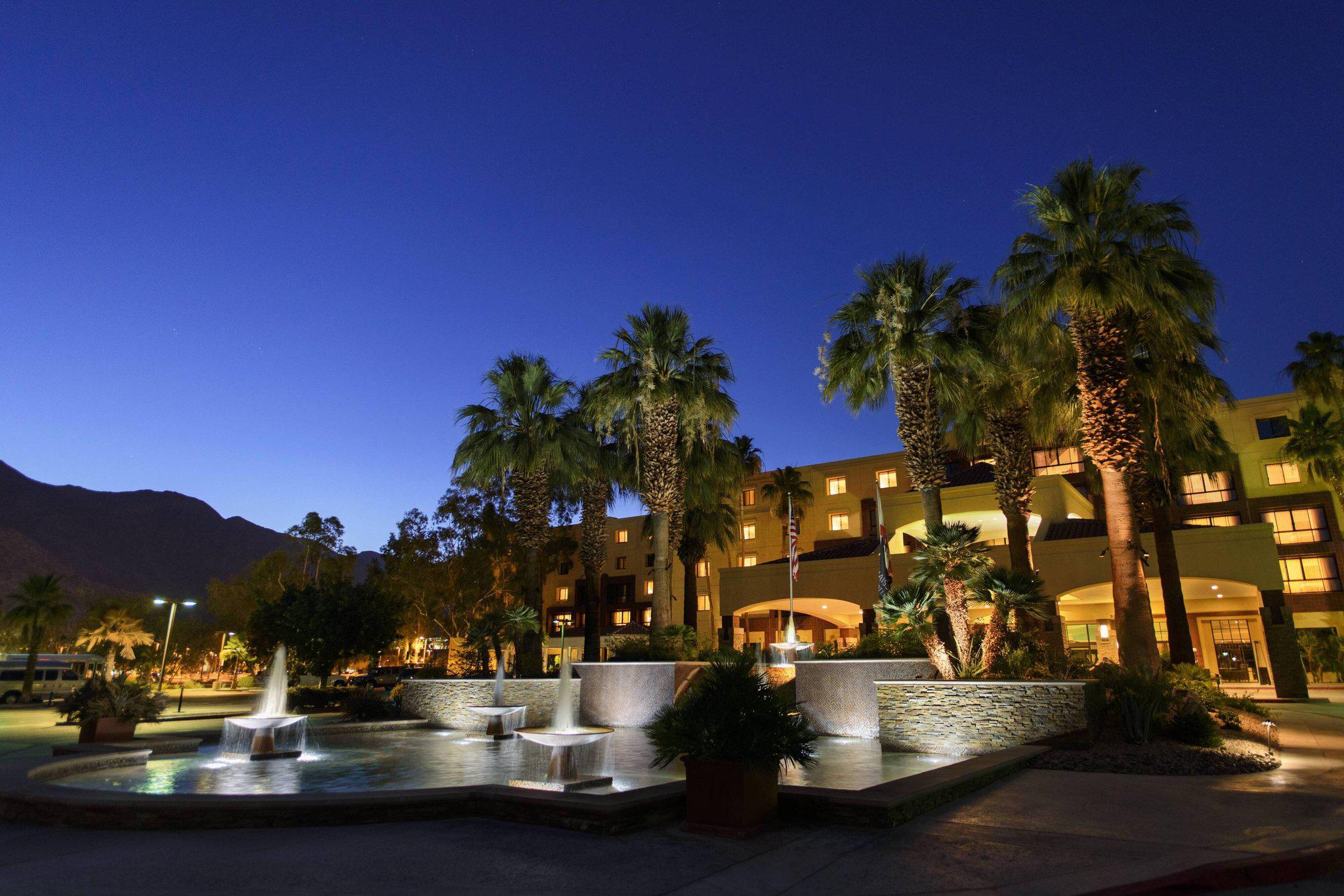 hotels in palm springs california