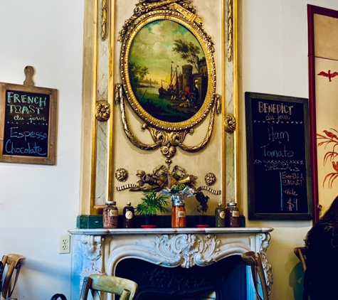 Cafe Conti - New Orleans, LA