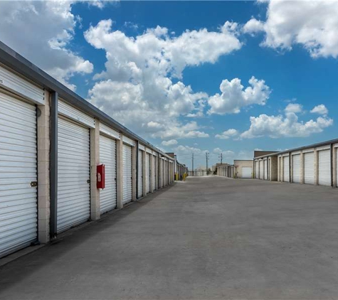 Extra Space Storage - Irving, TX