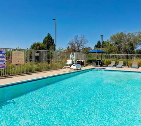 Hampton Inn & Suites Rohnert Park - Sonoma County - Rohnert Park, CA