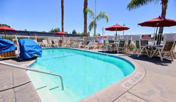 Motel 6 - Fresno, CA