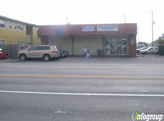 New Hialeah Supermarket - Hialeah, FL