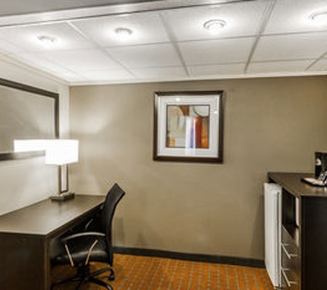 Quality Inn Phoenix Airport - Phoenix, AZ