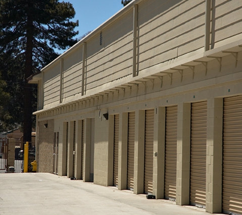 Arrowhead Self Storage - Rimforest, CA