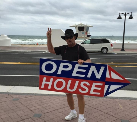 Steve The Sign Spinner - Pompano Beach, FL