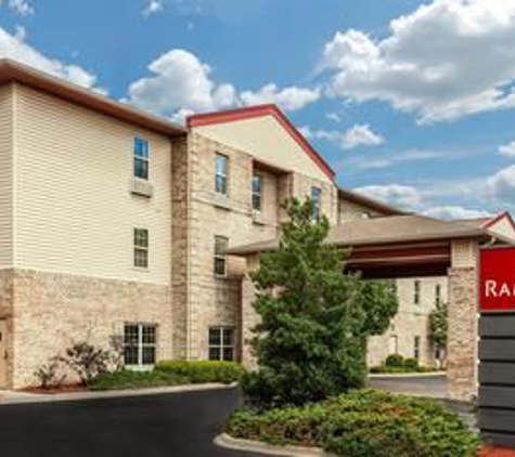 Ramada by Wyndham Sellersburg/Louisville North - Sellersburg, IN