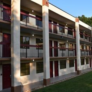 Red Roof Inn - Lincoln, NE