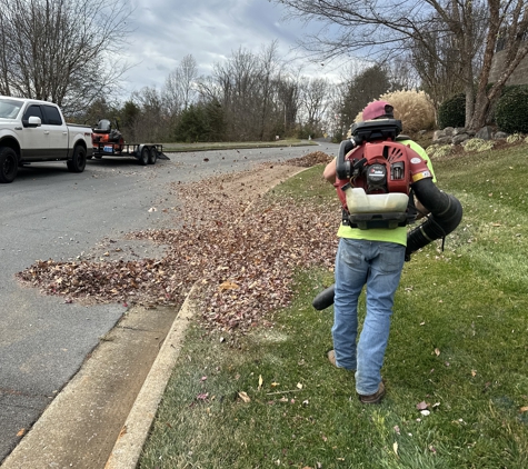 Berrys Lawncare and Landscaping - johnson city, TN