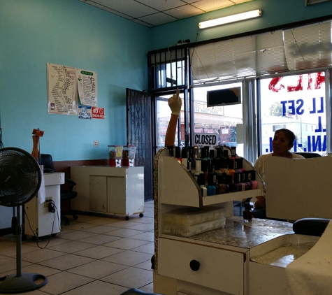 Expert Nails - Los Angeles, CA