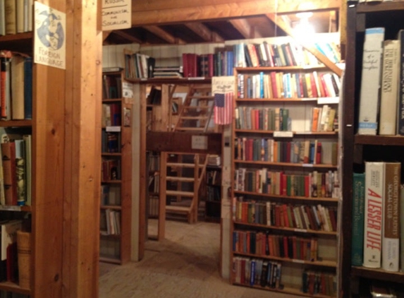 Berry Hill Book Shop - Deansboro, NY