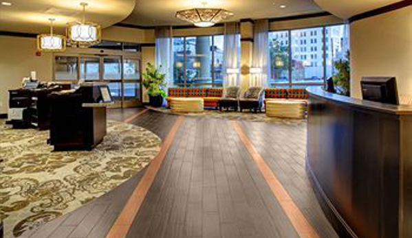 Hampton Inn & Suites Baton Rouge Downtown - Baton Rouge, LA