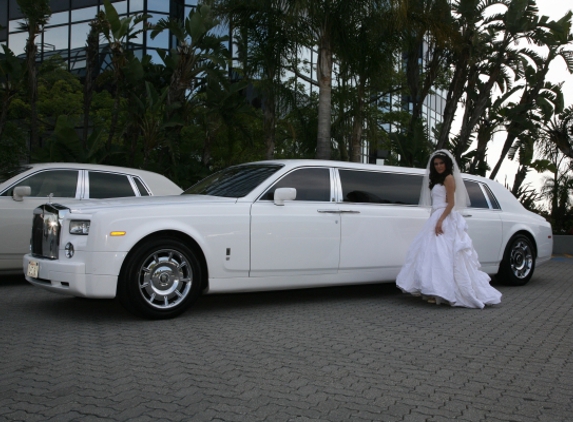 Landrys Limousine Service - Moreno Valley, CA