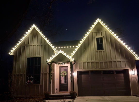 1066 N Claremont Dr - Palatine, IL. Christmas Lights Installation in Northbrook