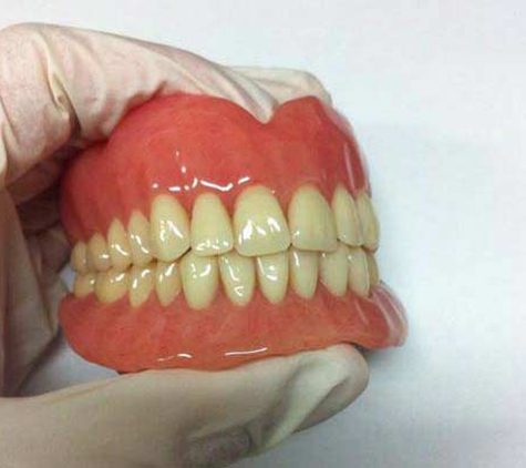 Natural Looks Denture Clinic & Laboratory - Mudgeeraba, QLD