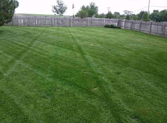 Yardworx Lawn and Landscape - Lincoln, NE