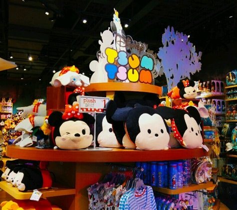 Disney Store - Santa Clara, CA