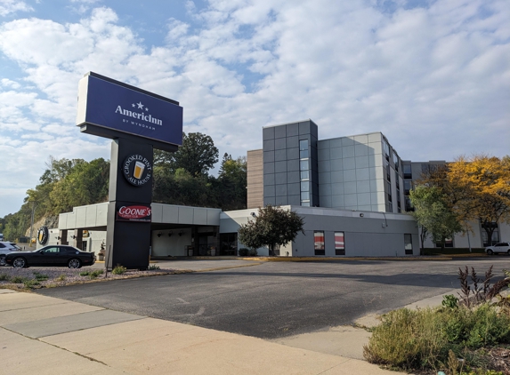 AmericInn by Wyndham Rochester Near Mayo Clinic - Rochester, MN