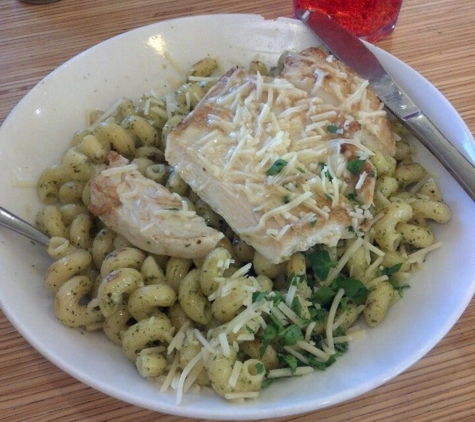 Noodles & Company - Cedar Rapids, IA