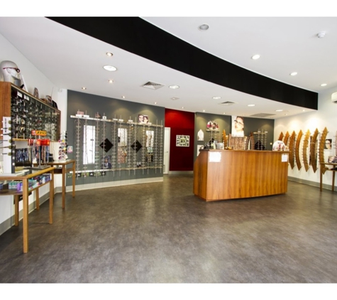 Martin's Eyecare - Glenorchy, TAS