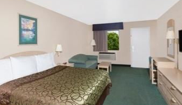 Days Inn by Wyndham Goose Creek - Goose Creek, SC